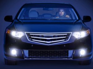 Cấu Tạo Đèn Pha Ô Tô Bạn Nên Biết Trước Khi Đi Độ Đèn