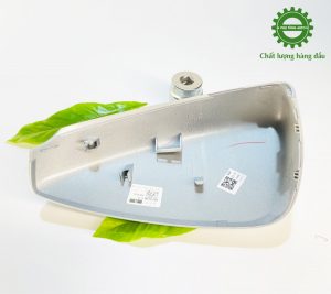 Ốp Gương Chiếu Hậu Bên Phải (Màu Bạc) Mazda CX30 2021+
