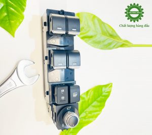 Công Tắc Lên Xuống Kính Cửa Trước Mazda CX8 2022

