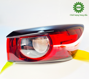 Đèn Hậu Ngoài,Bên Phải Mazda CX3 2021+
