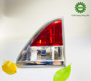 Đèn Hậu Trong Bên Phải Mazda BT50
